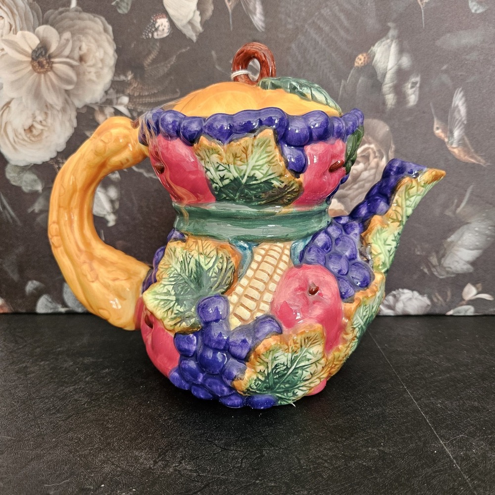 Vintage CRACKER BARREL Vegetable Harvest Ceramic Teapot With Original Lid - 1998 - Picture 2 of 10